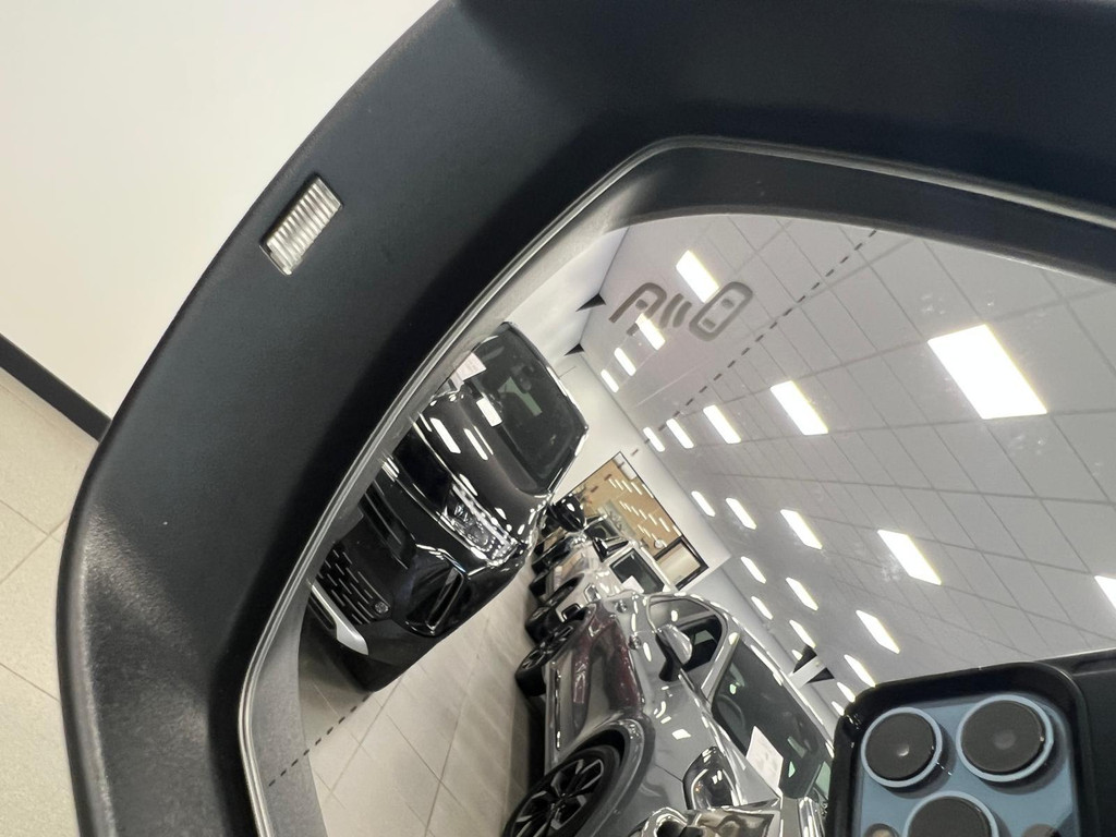 55987279-44.jpg