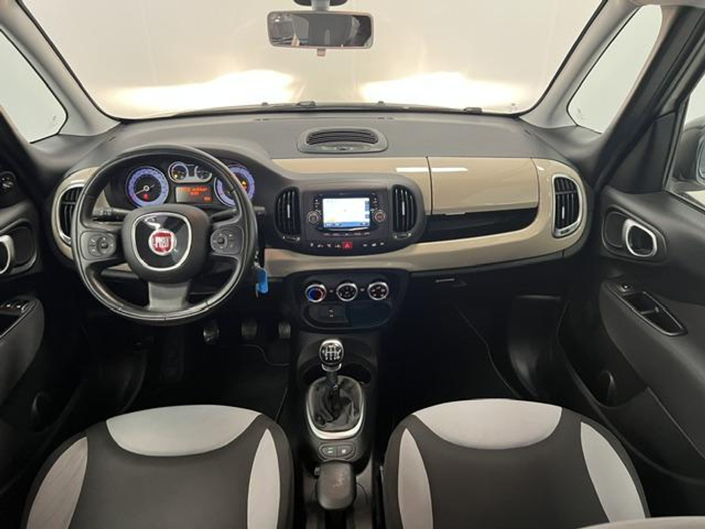 56810800-1.jpg